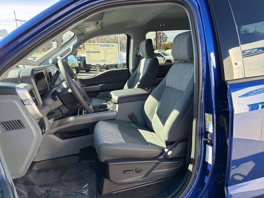 New 2026 Ford F250 XLT w/ XLT Premium Package AWD/4WD image 10