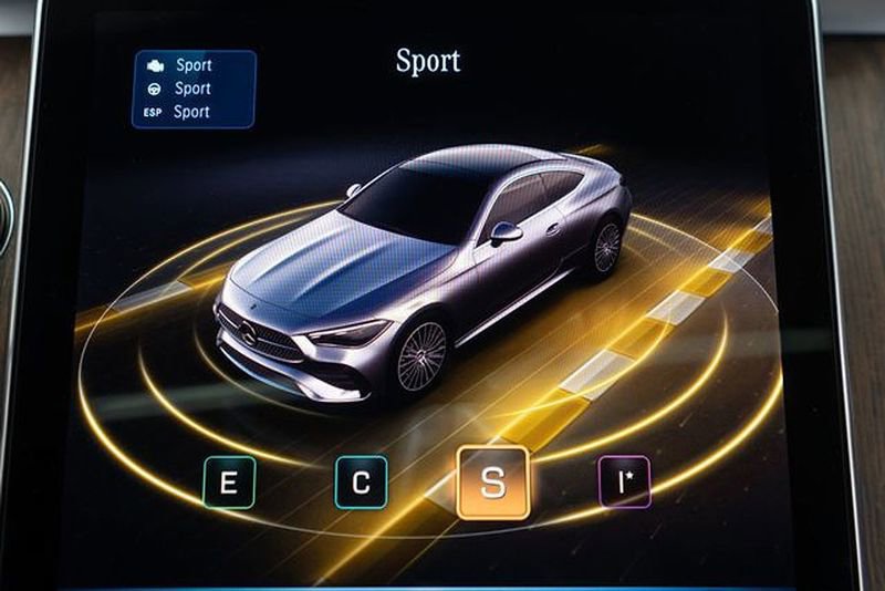 Used 2025 Mercedes-Benz CLE 300 4MATIC Coupe image 22