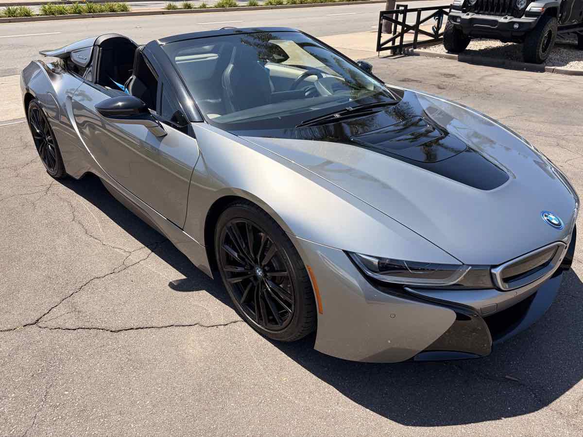 Used 2019 BMW i8 Roadster AWD/4WD image 9