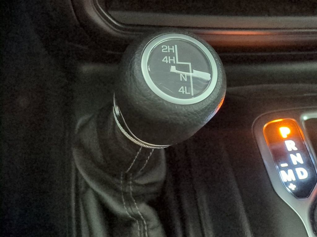 Used 2024 Jeep Wrangler Sport S AWD/4WD image 23