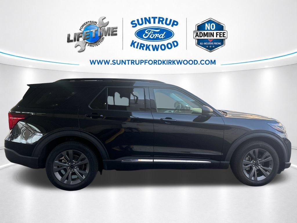 Used 2025 Ford Explorer Active w/ Active Comfort Package AWD/4WD image 8