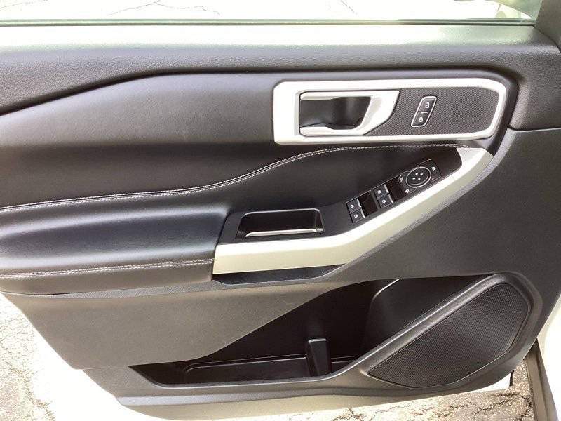 Used 2021 Ford Explorer XLT w/ Equipment Group 202A image 24