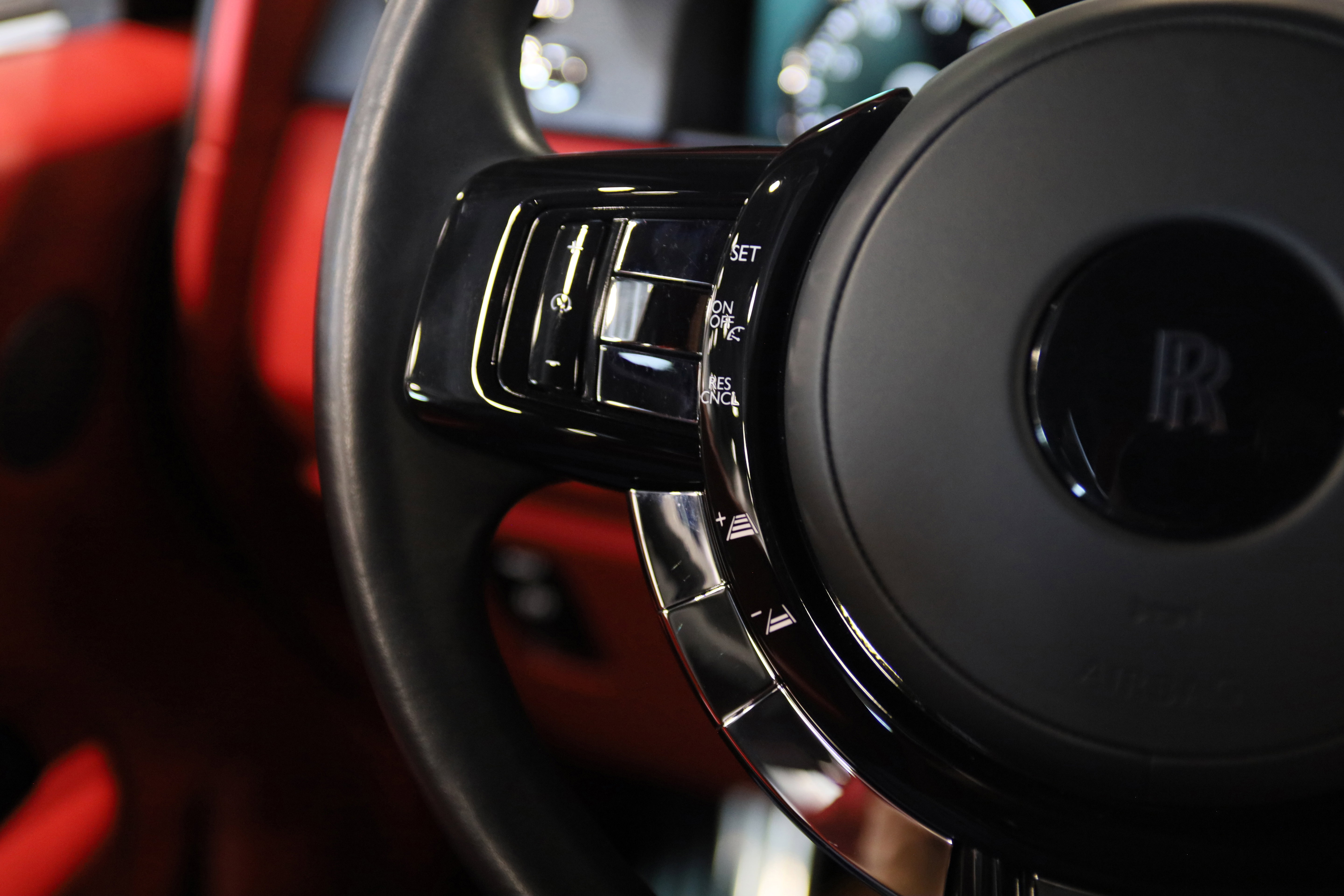 Used 2023 Rolls-Royce Cullinan AWD/4WD image 27