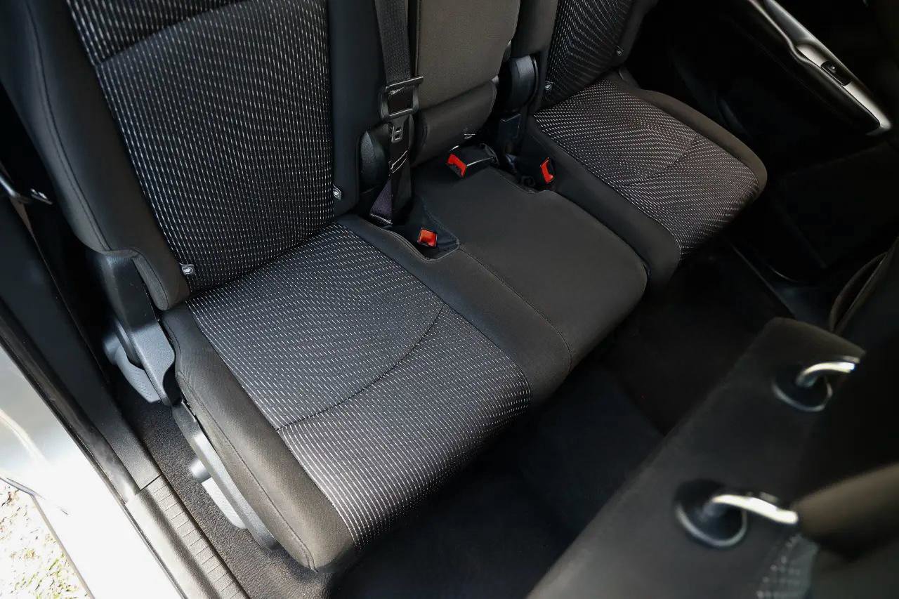 Used 2020 Dodge Journey SE FWD image 12