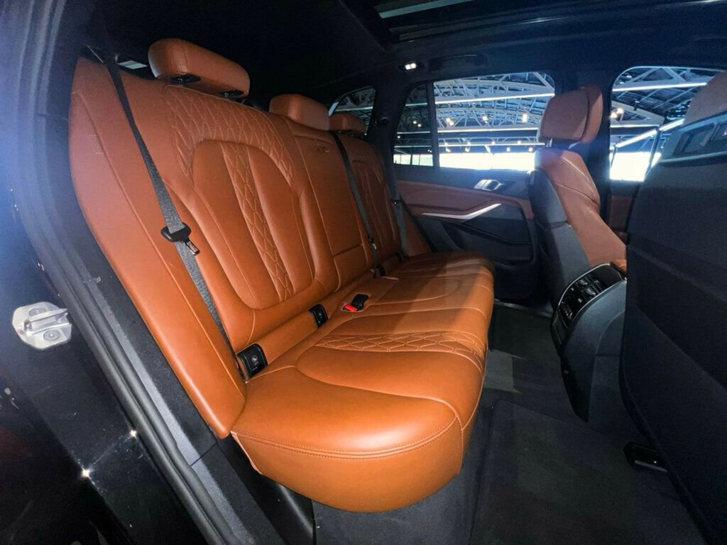 Used 2022 BMW X5 xDrive40i w/ M Sport Package image 30