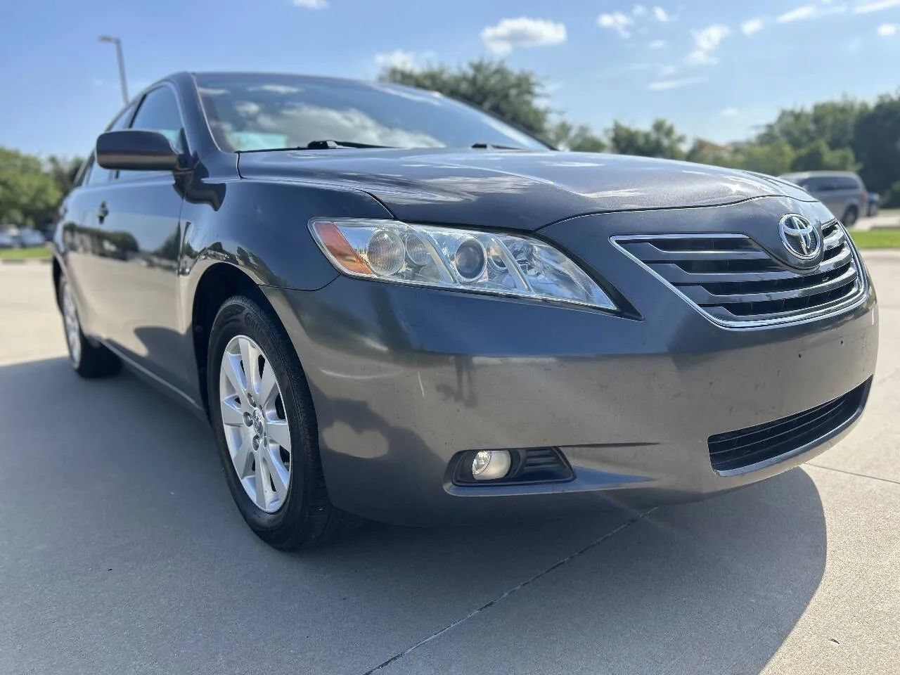 Used 2009 Toyota Camry XLE FWD image 4