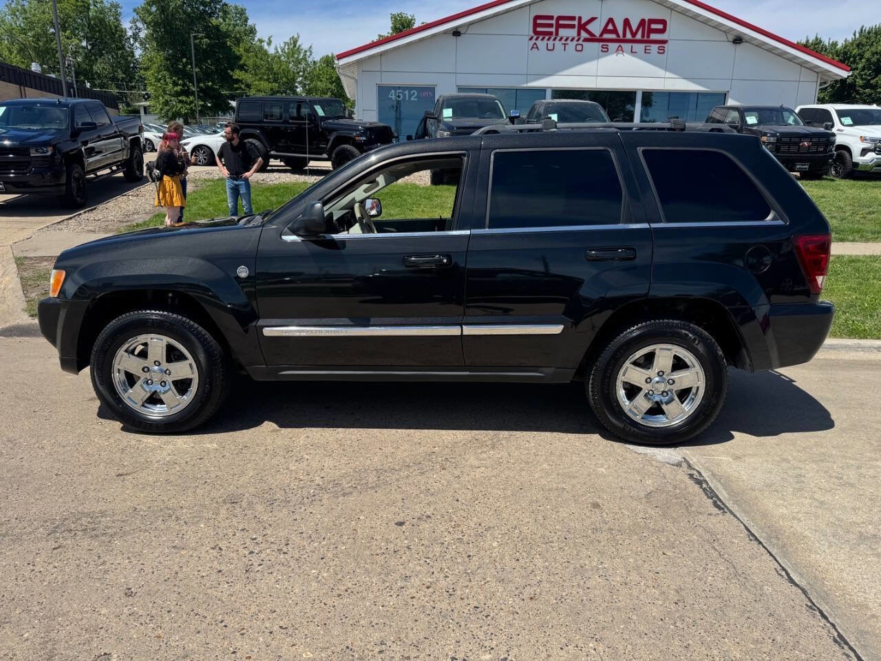 Used 2005 Jeep Grand Cherokee Limited AWD/4WD image 2