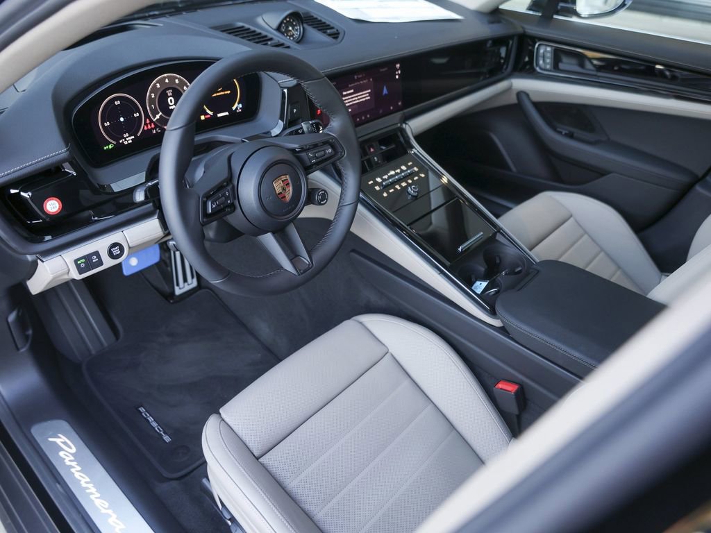 New 2026 Porsche Panamera 4 image 4