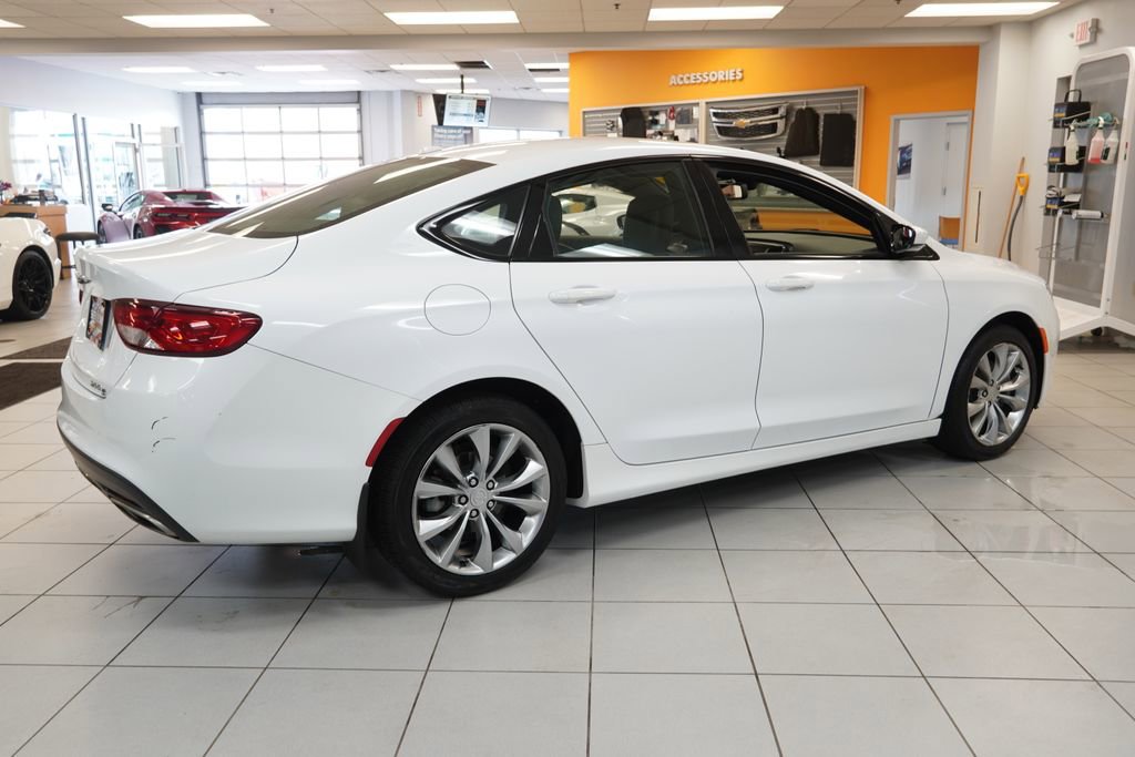 Used 2015 Chrysler 200 S w/ Comfort Group image 11