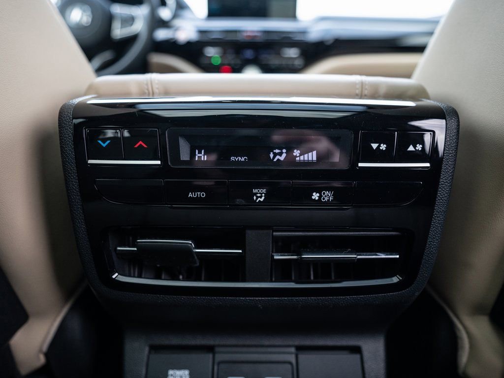 Certified 2023 Acura MDX SH-AWD w/ Technology Package image 44