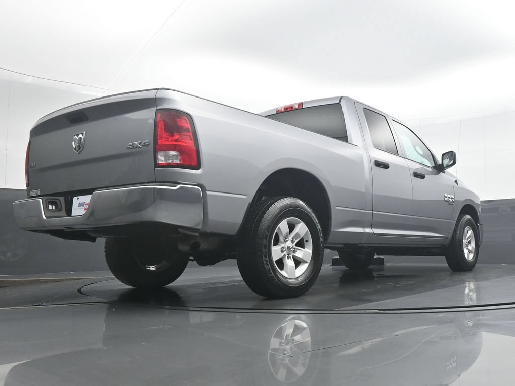 Used 2024 RAM 1500 Classic SLT AWD/4WD image 29