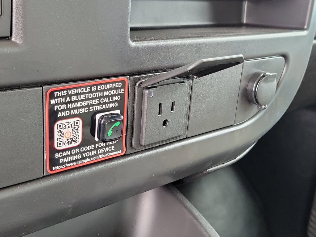 New 2026 Chevrolet Express 2500 Extended w/ Communications Package RWD image 12