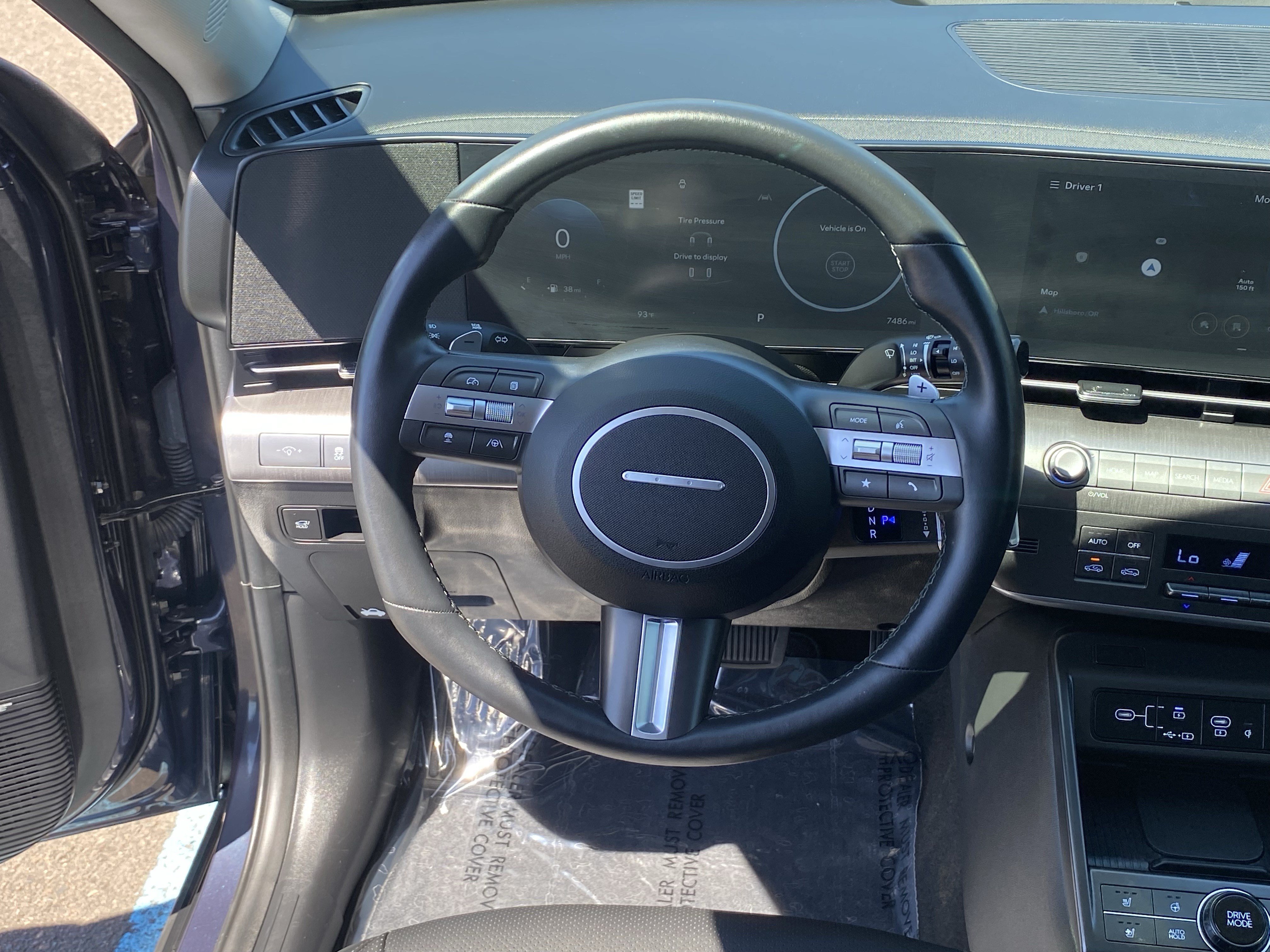 Certified 2025 Hyundai Kona Limited FWD image 13