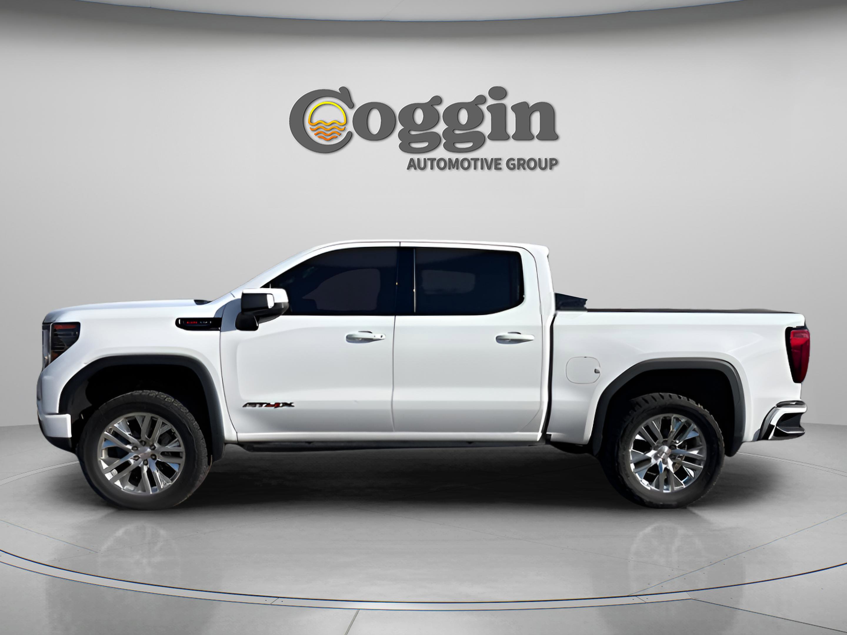 Used 2022 GMC Sierra 1500 AT4X image 5