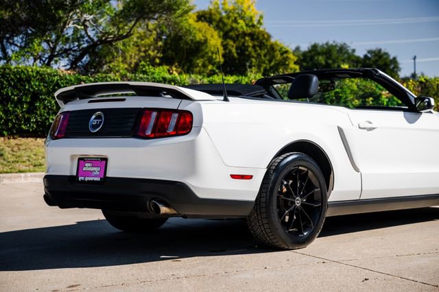 Used 2010 Ford Mustang GT Premium image 50