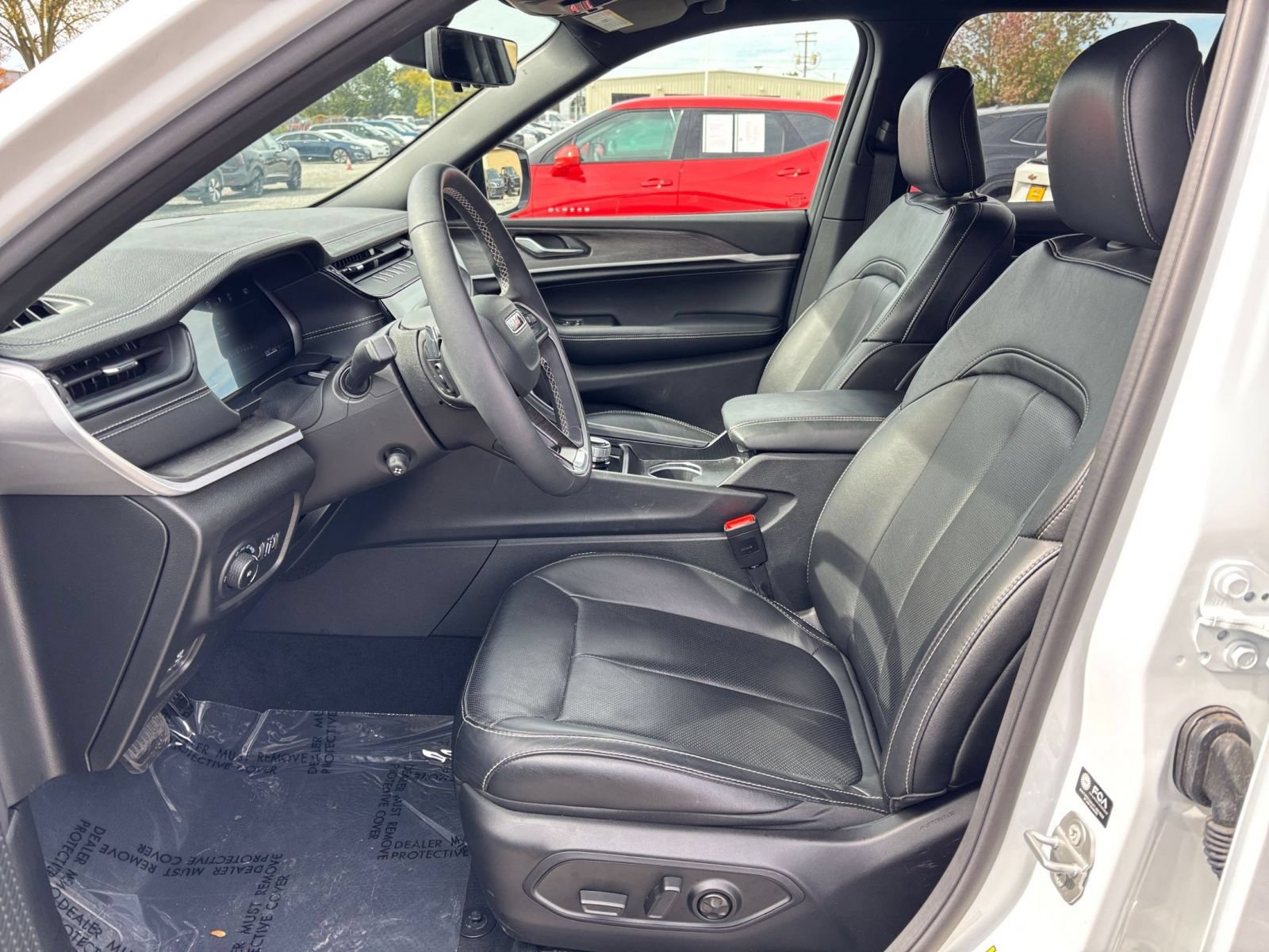 Used 2026 Jeep Grand Cherokee Limited AWD/4WD image 29