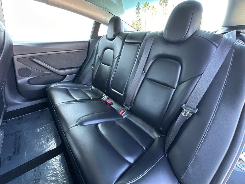 Used 2021 Tesla Model 3 Standard Range Plus RWD image 9