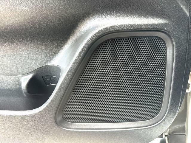 Used 2018 Mitsubishi Outlander ES AWD/4WD image 22