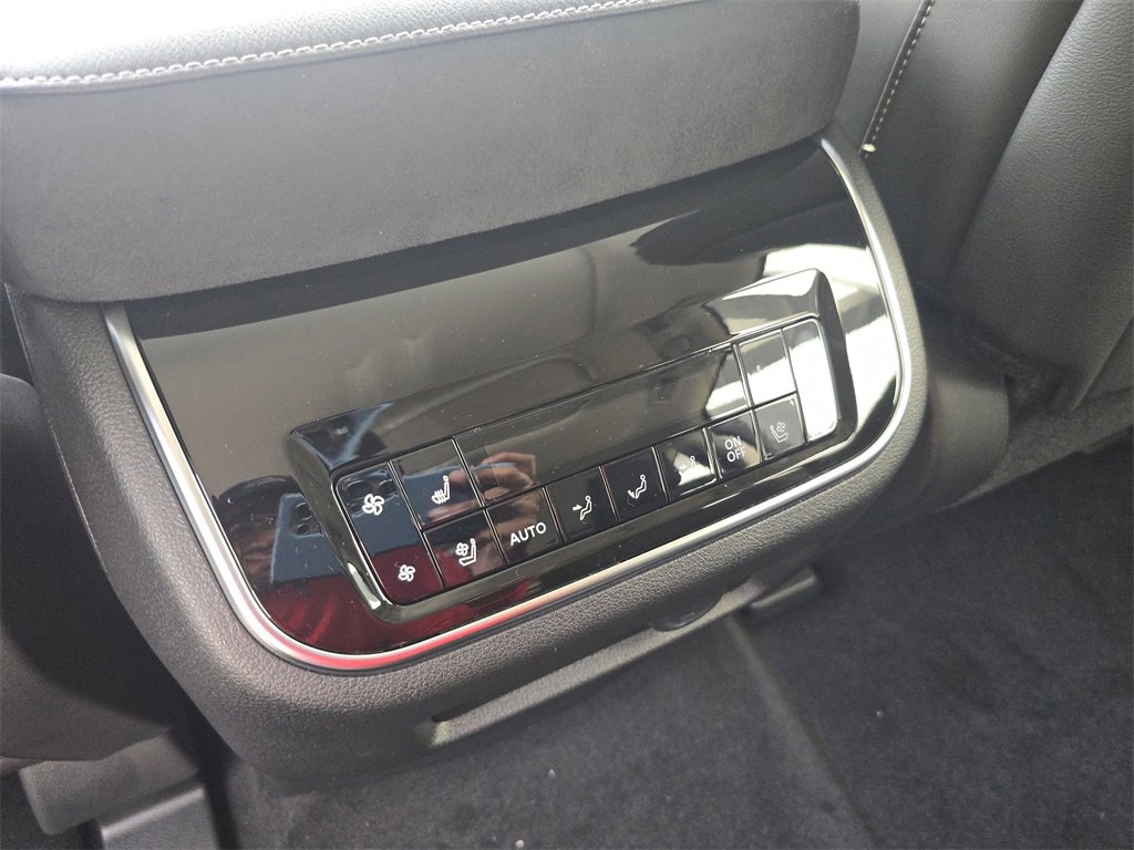 New 2026 INFINITI QX80 Luxe w/ Cargo Package image 13