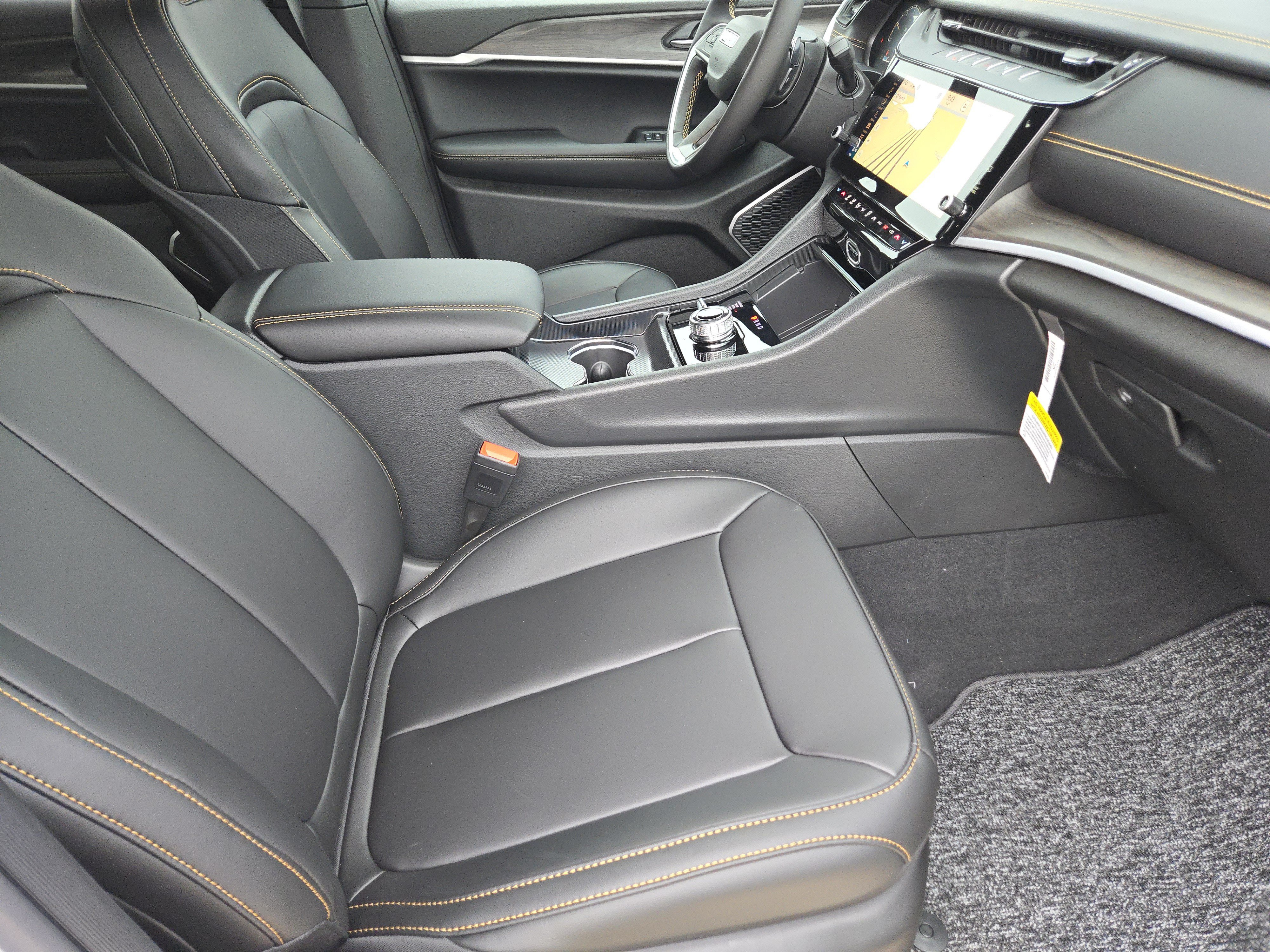 New 2026 Jeep Grand Cherokee Limited AWD/4WD image 11