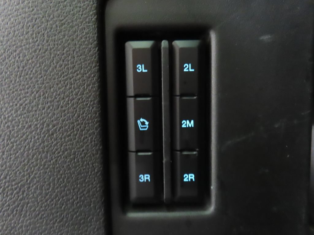 Used 2019 Ford Expedition Max Limited AWD/4WD image 36