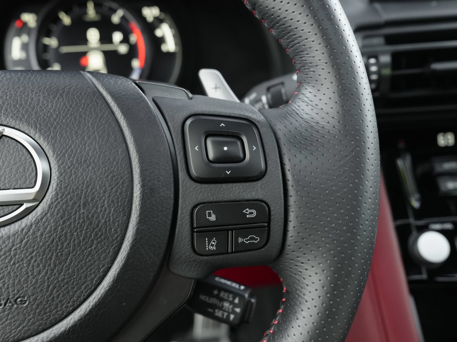 Used 2023 Lexus IS 350 F Sport RWD image 21