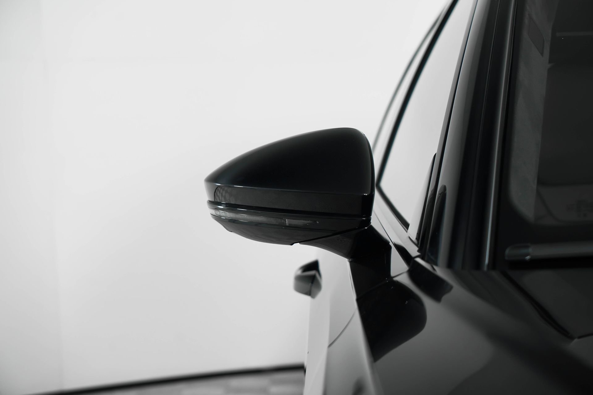 New 2025 Audi S8 image 20