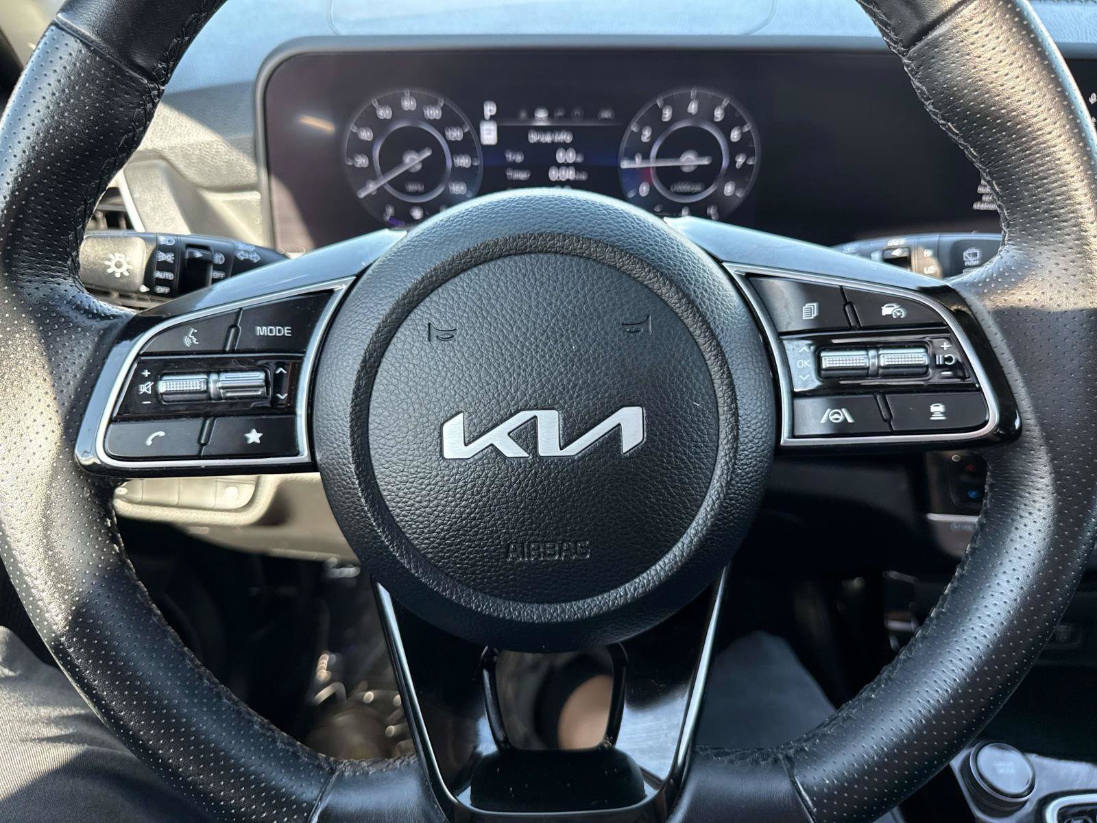 Used 2024 Kia Seltos SX w/ SX Sunroof Package AWD/4WD image 27