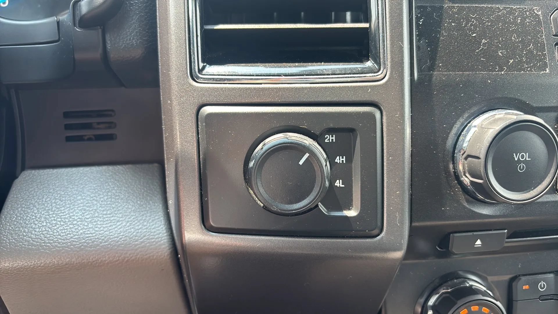 Used 2018 Ford F150 XLT AWD/4WD image 23