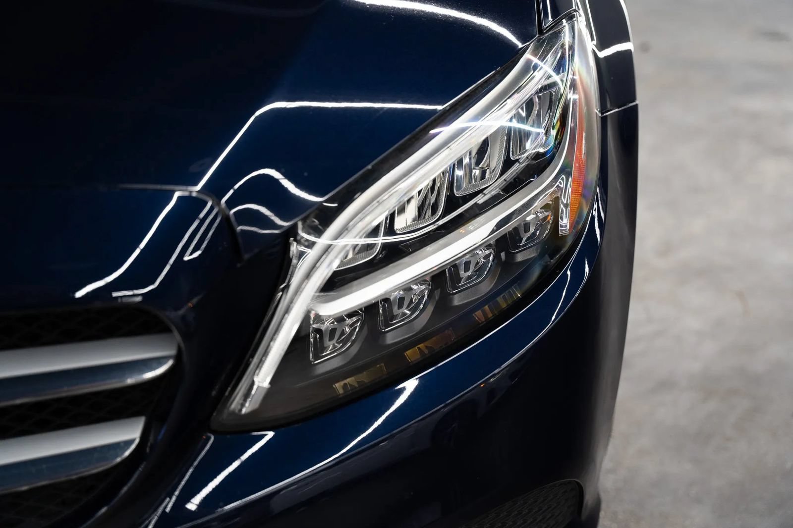 Used 2019 Mercedes-Benz C 300 Sedan image 9