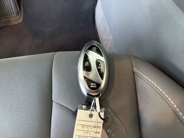 Used 2024 Hyundai Elantra SEL FWD image 29