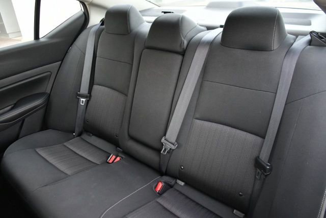 Used 2025 Nissan Altima 2.5 SV image 13