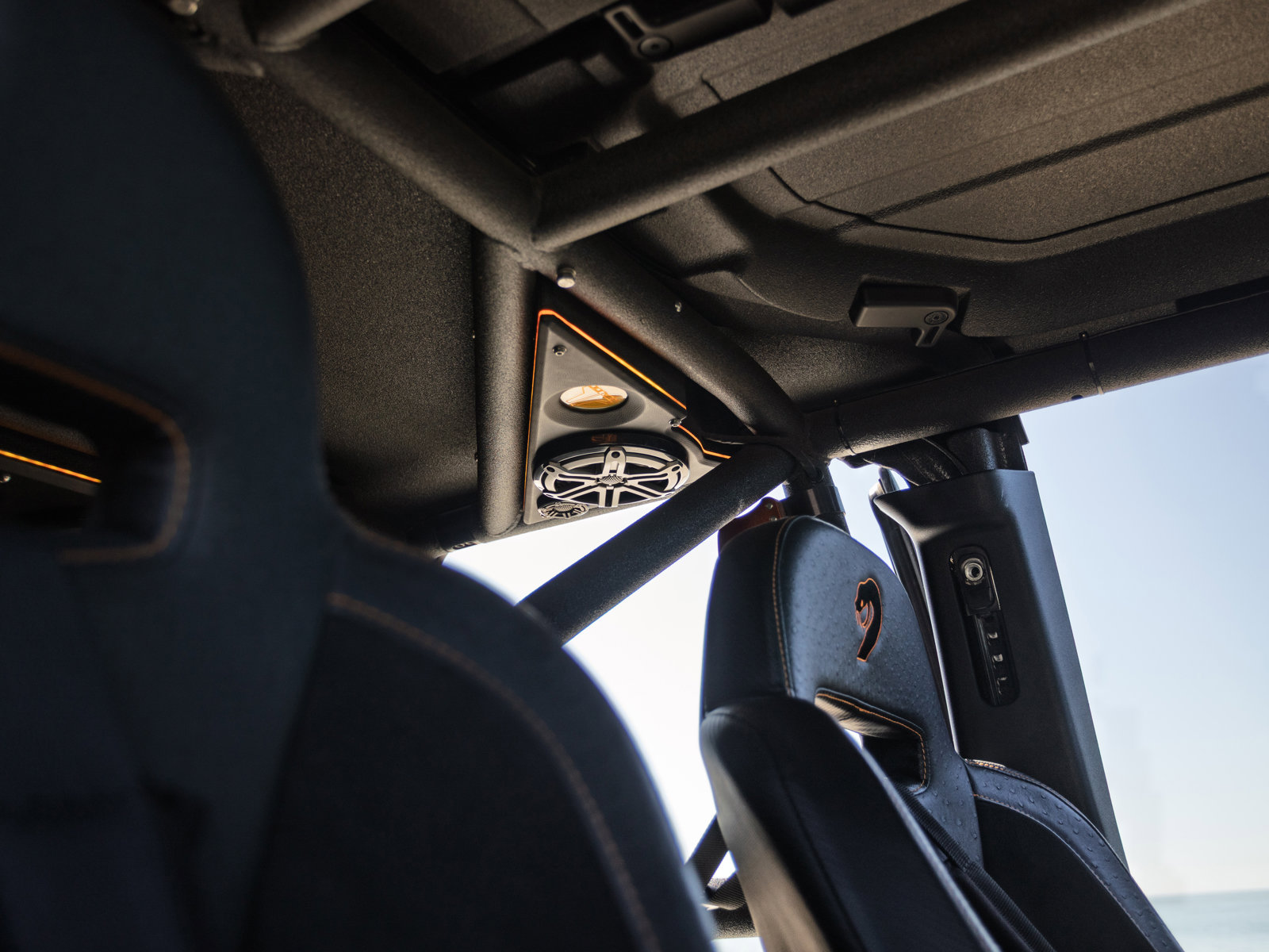 Used 2014 Jeep Wrangler Unlimited Rubicon w/ Connectivity Group image 36