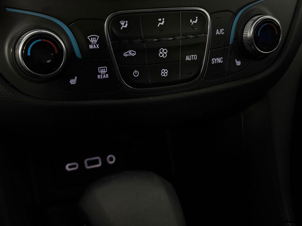 Used 2022 Chevrolet Equinox LT image 19
