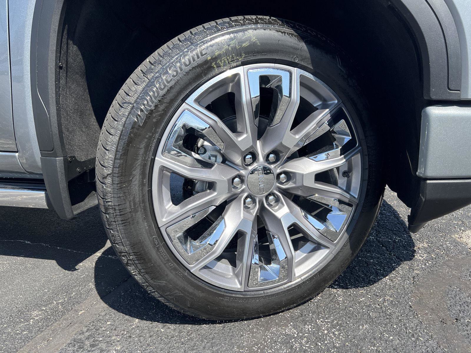 New 2026 GMC Sierra 1500 Denali w/ Denali Reserve Package image 2