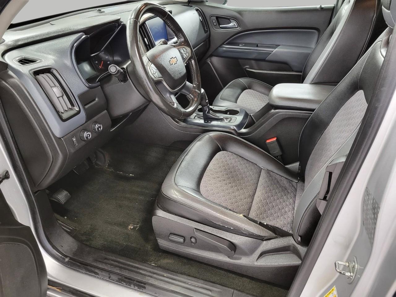 Used 2015 Chevrolet Colorado Z71 image 9