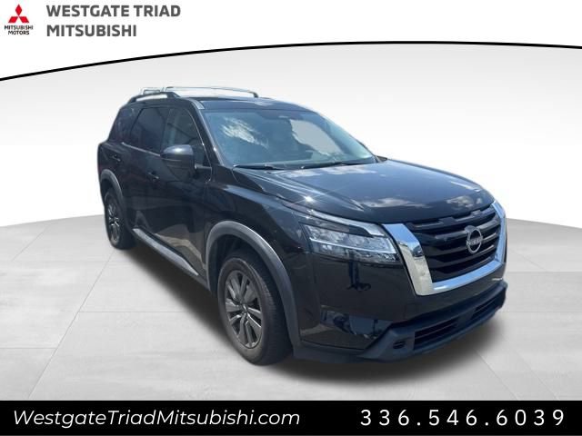 Used 2022 Nissan Pathfinder SV video 1