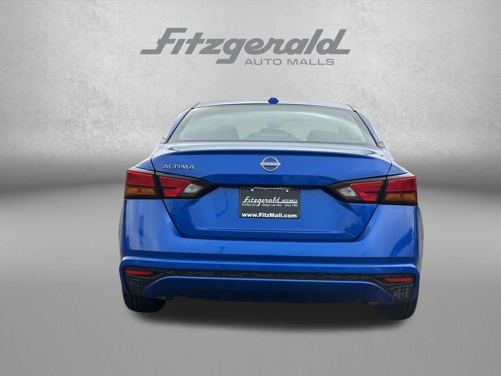 Used 2025 Nissan Altima 2.5 SV FWD image 6