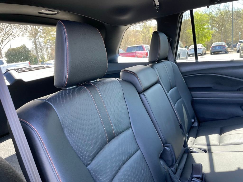 Certified 2023 Honda Passport TrailSport image 37