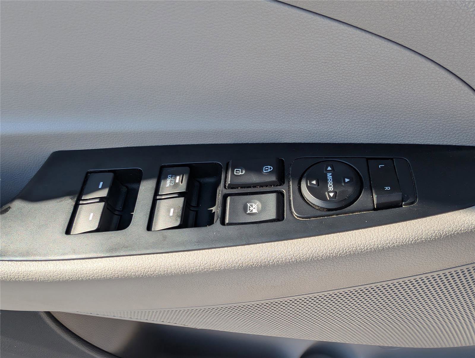 Used 2016 Hyundai Tucson SE image 28