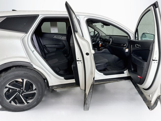 Certified 2023 Kia Sportage LX AWD/4WD image 31