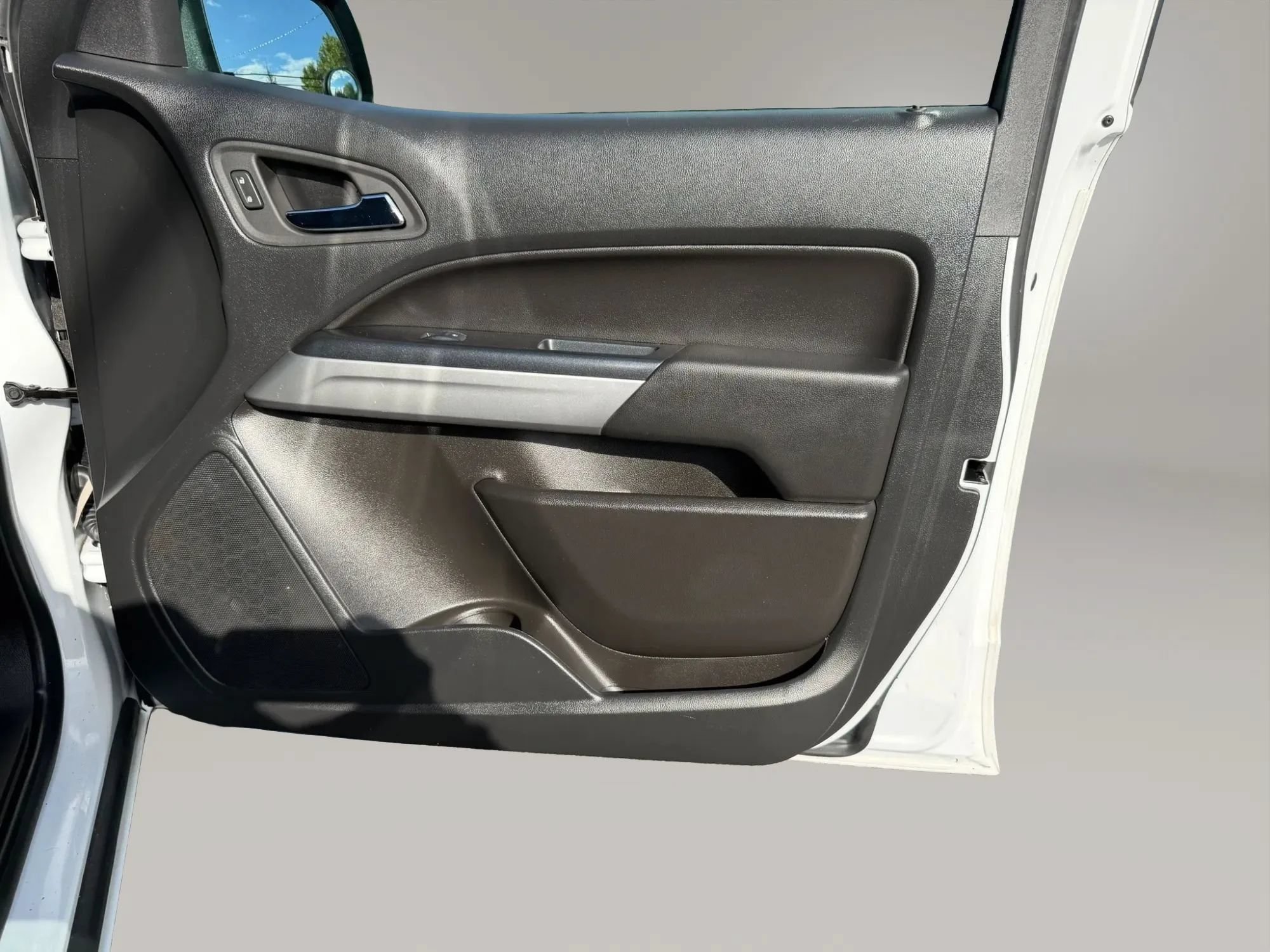 Used 2022 Chevrolet Colorado LT w/ Fleet Safety Package RWD image 43