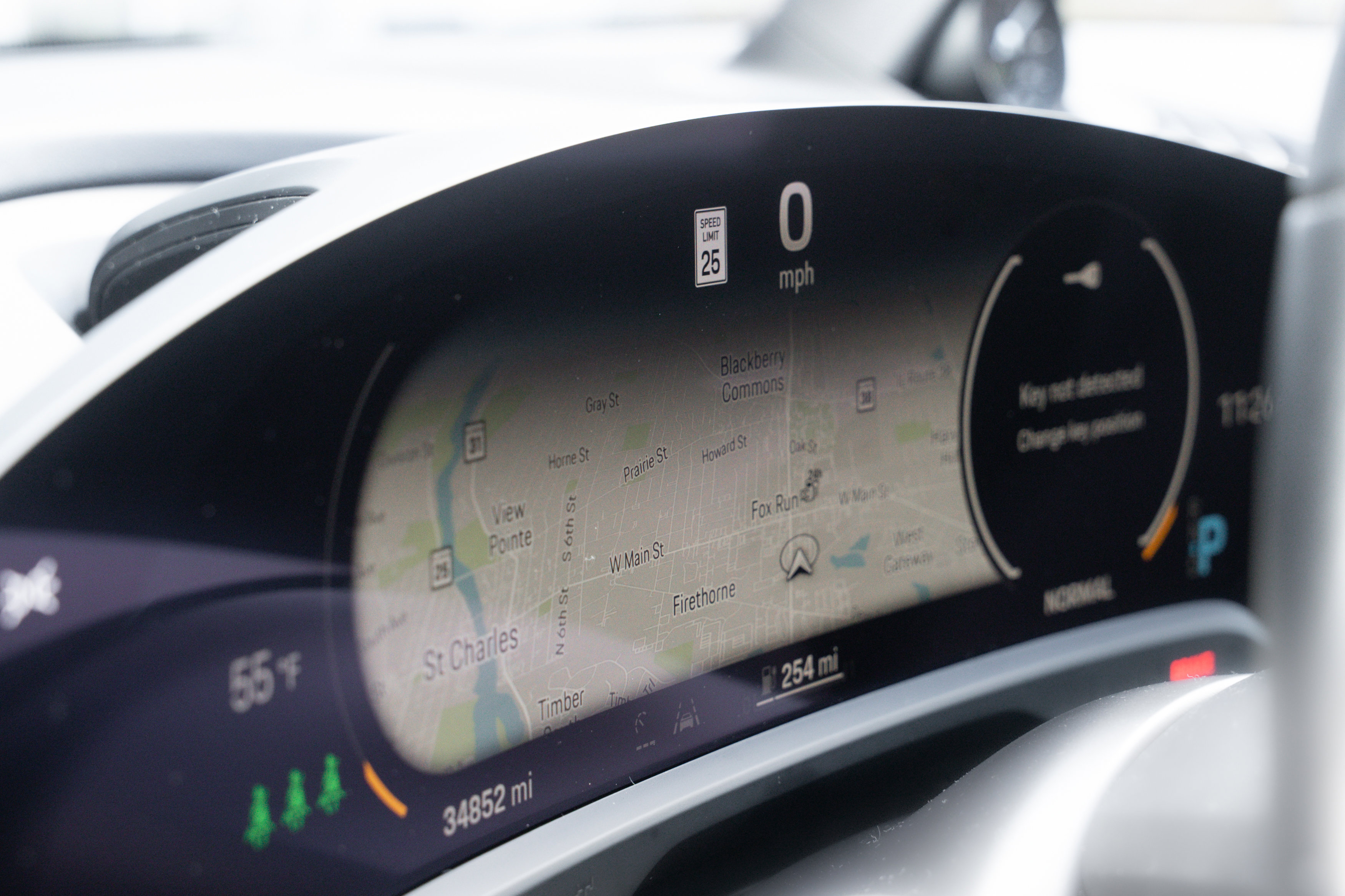 Used 2021 Porsche Taycan 4S image 13