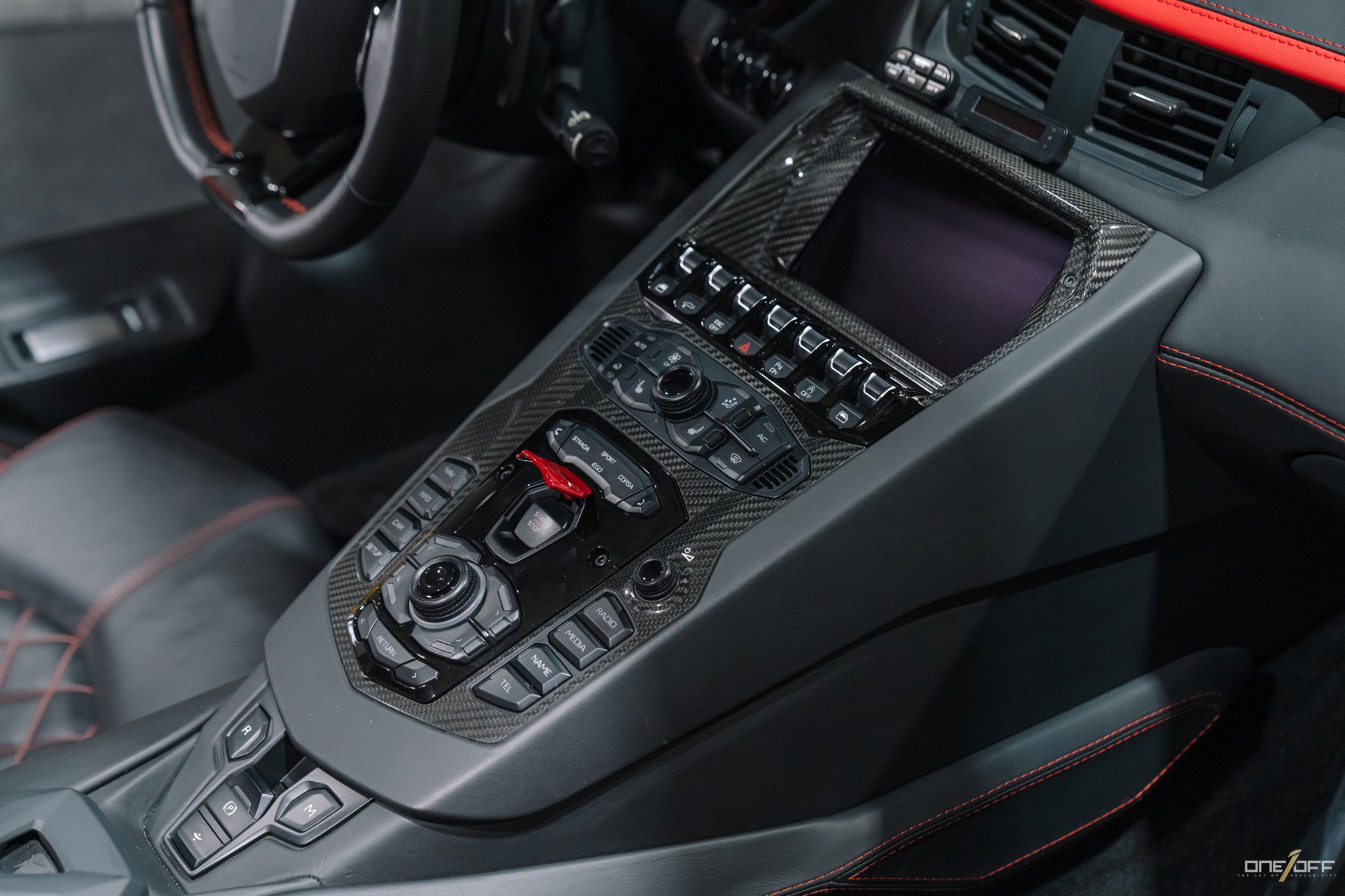 Used 2018 Lamborghini Aventador S image 29