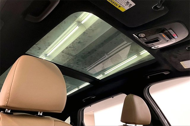 Used 2024 Kia Sorento SX Prestige w/ Olive Brown Leather Package image 17