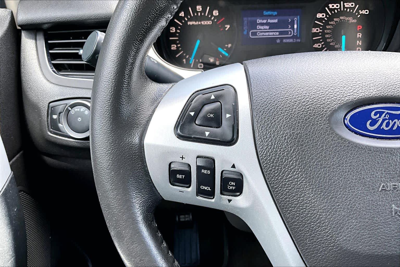 Used 2013 Ford Edge SEL FWD image 22
