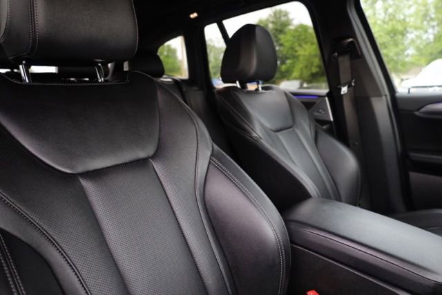 Used 2024 BMW X3 sDrive30i w/ Premium Package RWD image 41