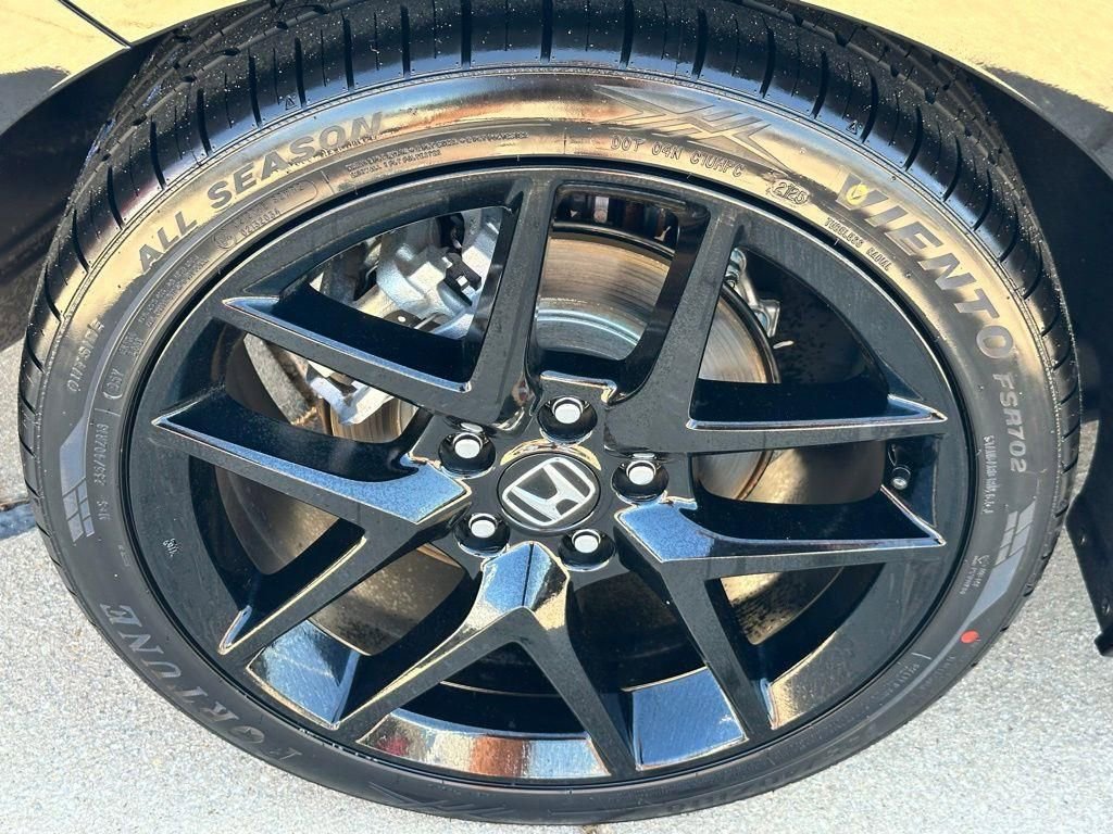 Used 2025 Honda Civic Sport image 23