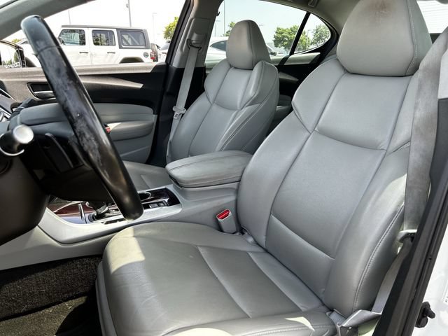 Used 2017 Acura TLX FWD image 28