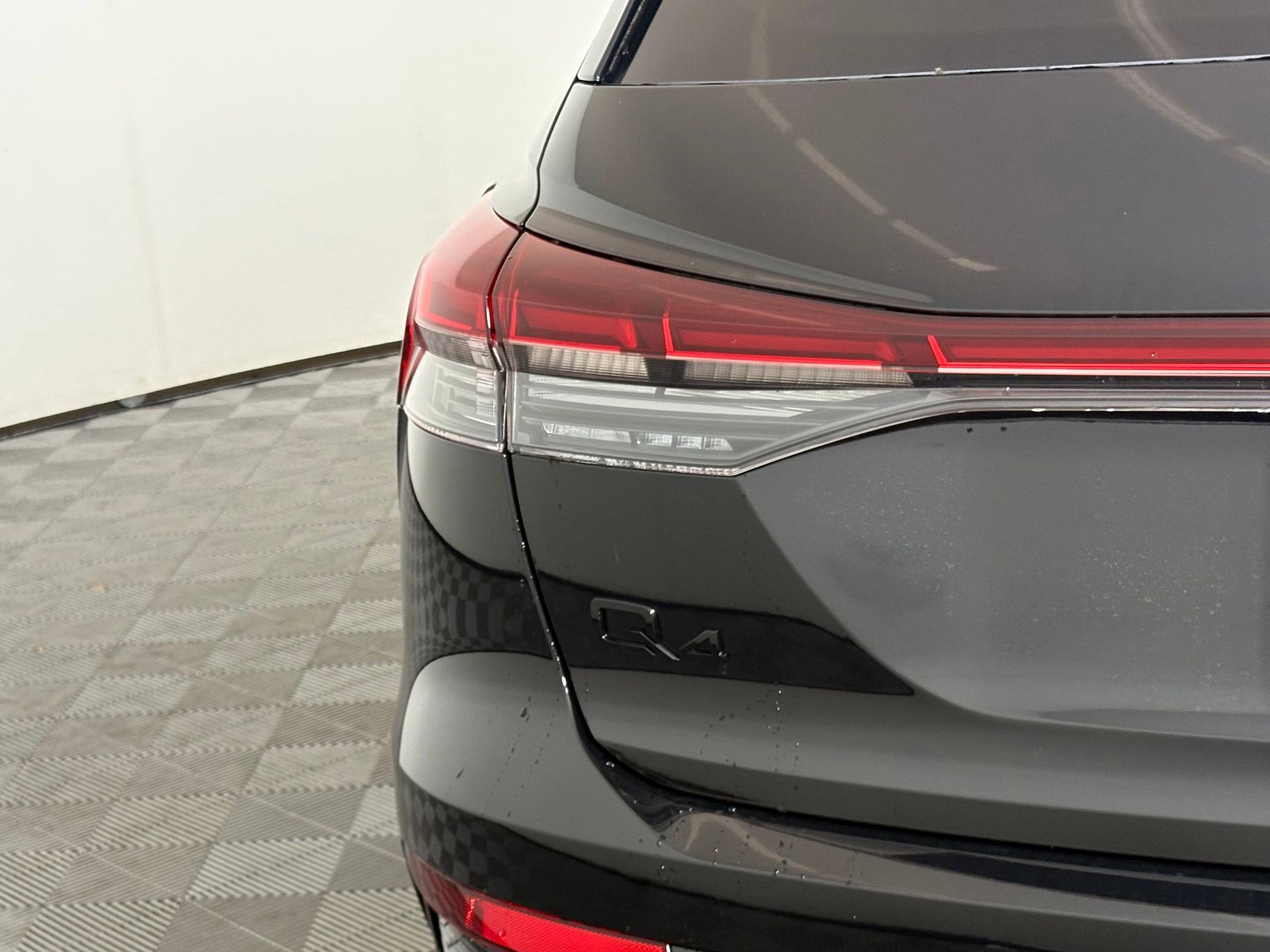 New 2026 Audi Q4 e-tron Premium image 12